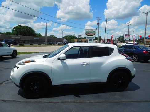 Used 2016 Nissan Juke SV w/ Technology Package AWD/4WD image 6