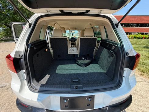Used 2012 Volkswagen Tiguan S FWD image 9