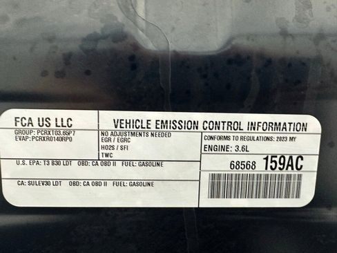 Used 2023 Chrysler Pacifica Touring-L image 68