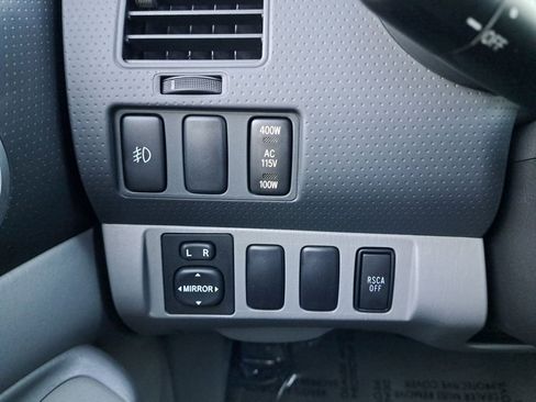 Used 2007 Toyota Tacoma PreRunner image 28