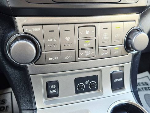 Used 2013 Toyota Highlander 4WD image 15