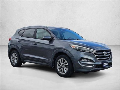 Used 2016 Hyundai Tucson SE w/ Option Group 02 FWD image 3