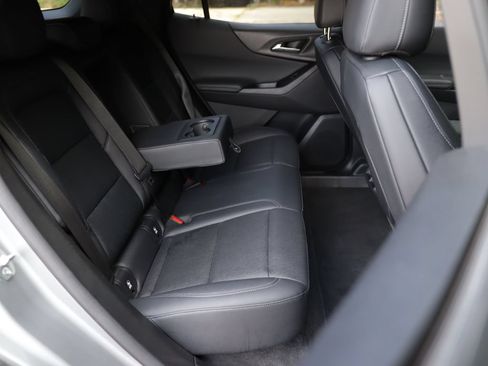 Used 2025 Chevrolet Equinox LT w/ Convenience Package II FWD image 30