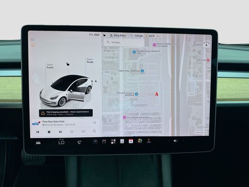 Used 2023 Tesla Model 3 Standard Range RWD image 9