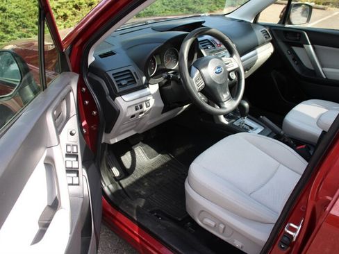Used 2015 Subaru Forester 2.5i Premium w/ All-Weather Package AWD/4WD image 5