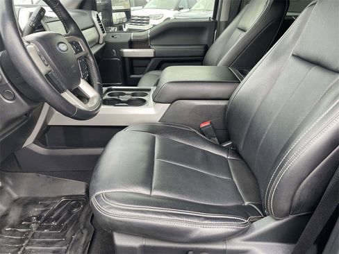 Used 2021 Ford F250 Lariat image 13