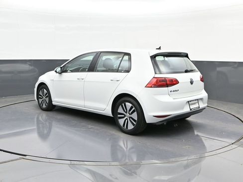 Used 2016 Volkswagen e-Golf SE w/ DC Fast Charging Package image 5