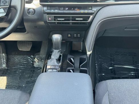 Used 2025 Toyota Camry LE FWD image 21