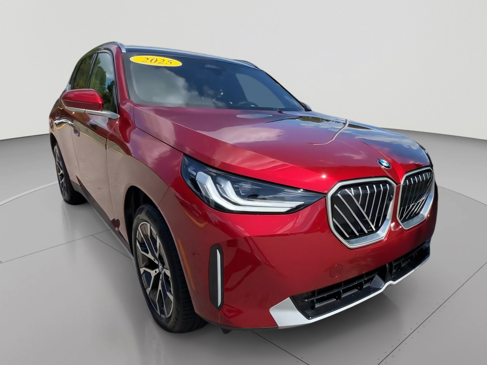 Used 2025 BMW X3 xDrive30i w/ Premium Package AWD/4WD image 3