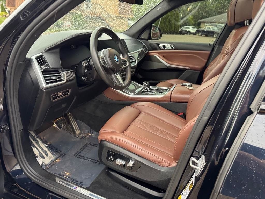 Used 2021 BMW X5 M50i w/ Dynamic Handling Package AWD/4WD image 14
