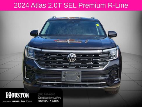 Used 2024 Volkswagen Atlas SEL Premium R-Line image 2