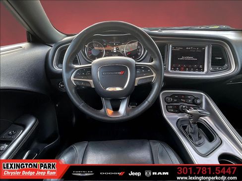 Used 2019 Dodge Challenger SXT w/ Plus Package RWD image 8