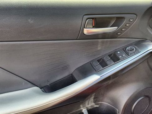 Used 2023 Lexus IS 500 RWD image 17