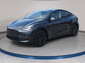 Used 2025 Tesla Model Y Long Range video 1