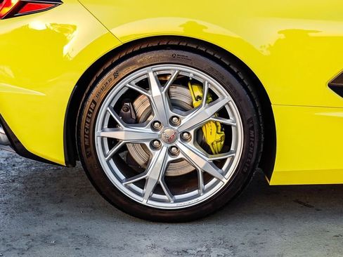 Used 2023 Chevrolet Corvette Stingray w/ Z51 Performance Package image 12