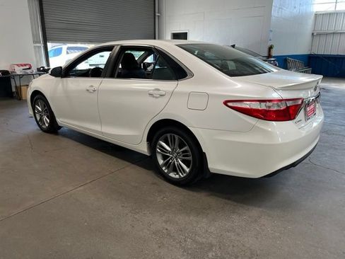 Used 2016 Toyota Camry SE FWD image 5
