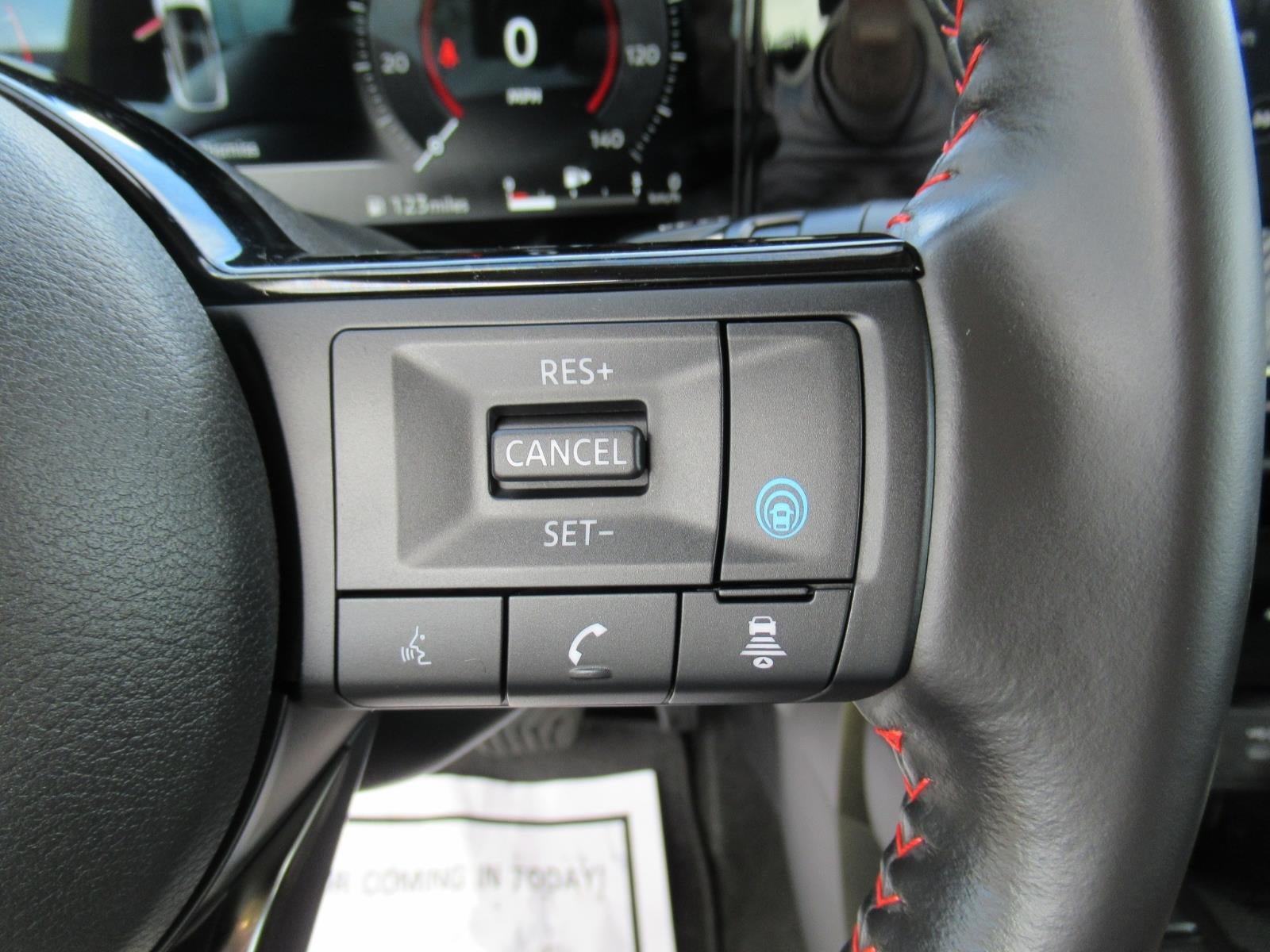 Used 2025 Nissan Kicks SR FWD image 24
