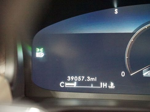 Used 2021 Lincoln Aviator Grand Touring w/ Equipment Group 301A image 18