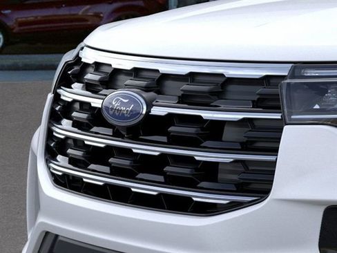New 2026 Ford Explorer Active image 17