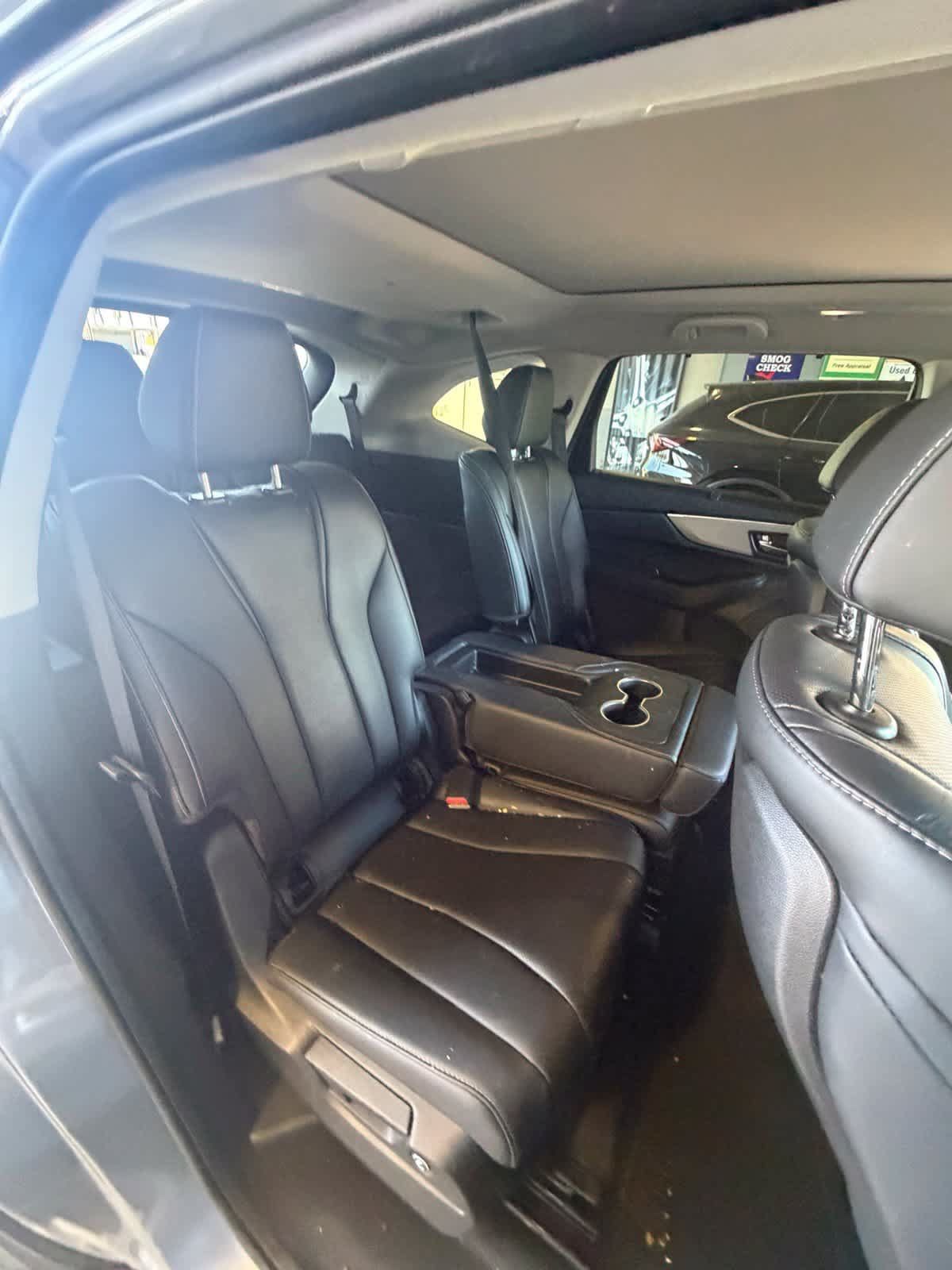 Used 2024 Acura MDX w/ Technology Package FWD image 12