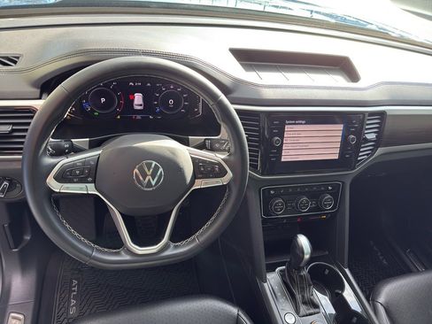 Used 2023 Volkswagen Atlas SE image 21