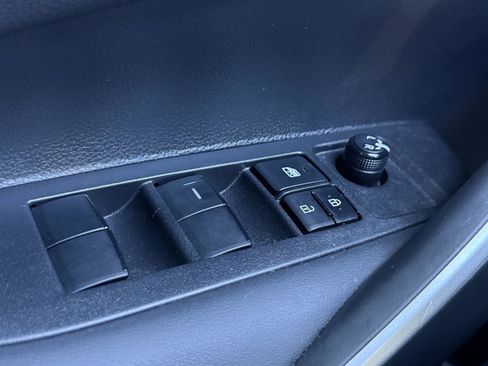 Certified 2023 Toyota Corolla SE image 15