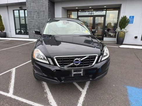 Used 2011 Volvo XC60 3.2 FWD image 2
