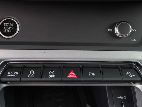 New 2025 Audi Q3 2.0T Premium image 26