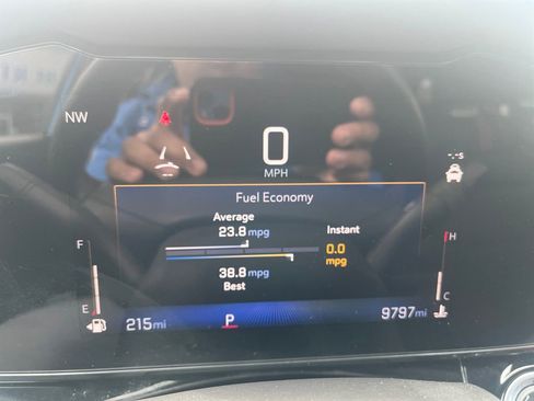 Certified 2025 Chevrolet Trax RS w/ Driver Confidence Package FWD image 16