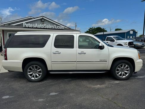 Used 2014 GMC Yukon XL Denali AWD/4WD image 14