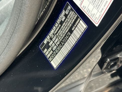 Used 2020 Mercedes-Benz E 350 Sedan image 27