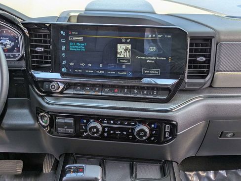 Used 2023 Chevrolet Silverado 1500 ZR2 w/ Technology Package AWD/4WD image 18