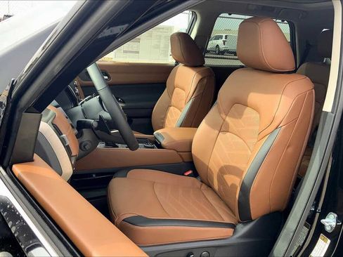 New 2025 Nissan Pathfinder Platinum image 14