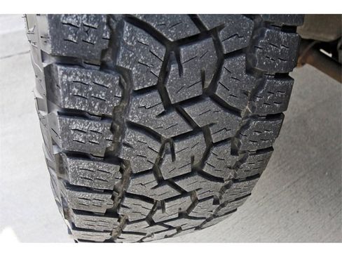 Used 2020 GMC Sierra 2500 SLT w/ Technology Package image 31