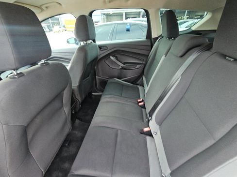 Used 2016 Ford Escape S image 10