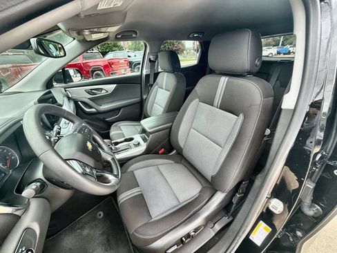 Used 2023 Chevrolet Blazer LT w/ Convenience Package FWD image 18