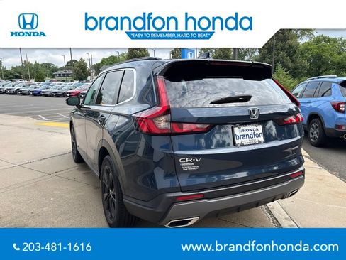 Used 2024 Honda CR-V Sport Touring image 4