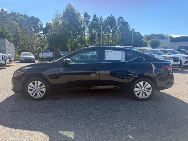Used 2024 Nissan Sentra S FWD image 2