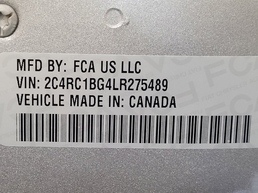 Used 2020 Chrysler Pacifica Touring-L FWD image 33