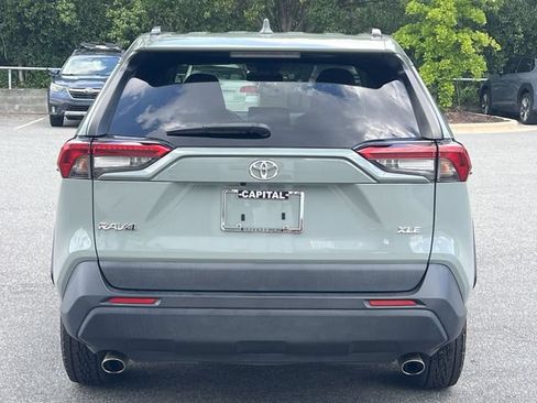 Used 2022 Toyota RAV4 XLE FWD image 12