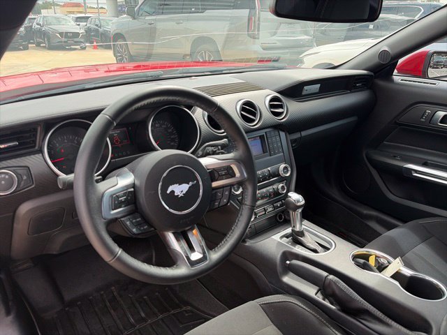 Used 2019 Ford Mustang Coupe RWD image 6