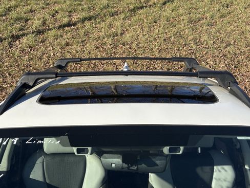 Used 2019 Subaru Crosstrek 2.0i Limited w/ Moonroof Package w/Navigation image 7