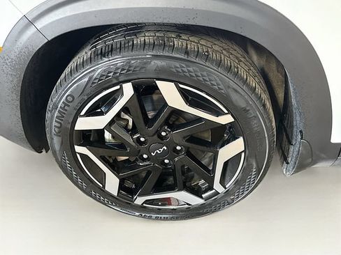 Used 2024 Kia Seltos SX w/ SX Sunroof Package AWD/4WD image 32