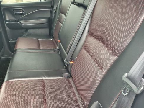 Used 2025 Honda Ridgeline Black Edition image 15