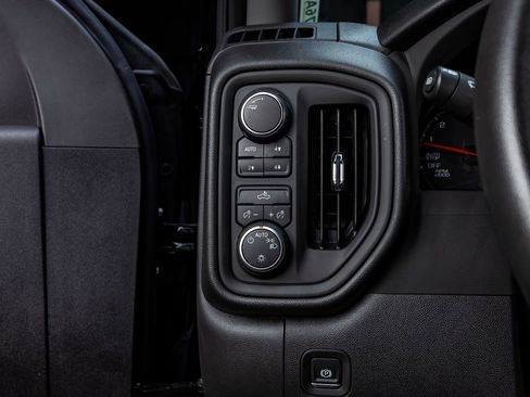 Used 2024 Chevrolet Silverado 1500 Custom Trail Boss image 21