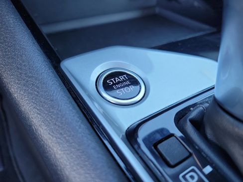 Used 2024 Nissan Altima 2.5 SV image 12