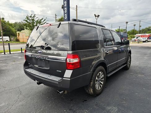 Used 2017 Ford Expedition XLT AWD/4WD image 6