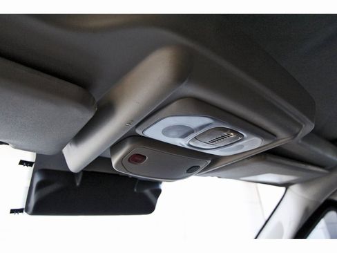 Used 2024 RAM ProMaster 2500 w/ Convenience Group image 19