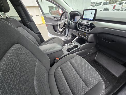 Used 2025 Ford Escape Active w/ Cold Weather Package AWD/4WD image 15