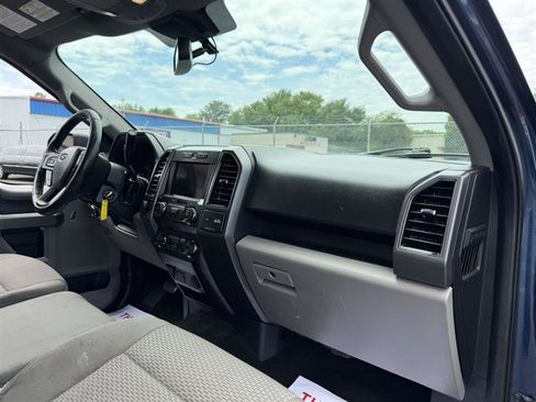 Used 2019 Ford F150 XLT w/ Equipment Group 302A Luxury AWD/4WD image 15